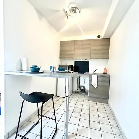 Cosy Proche Chu Apartment