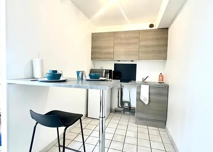 Cosy Proche Chu Apartment